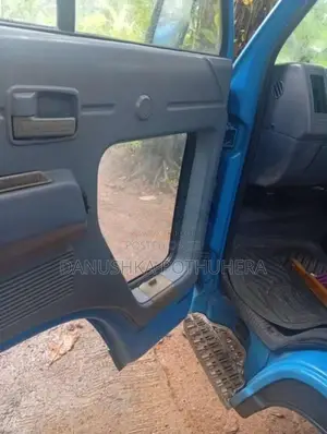 Isuzu ELF 1980 Lorry (Used)