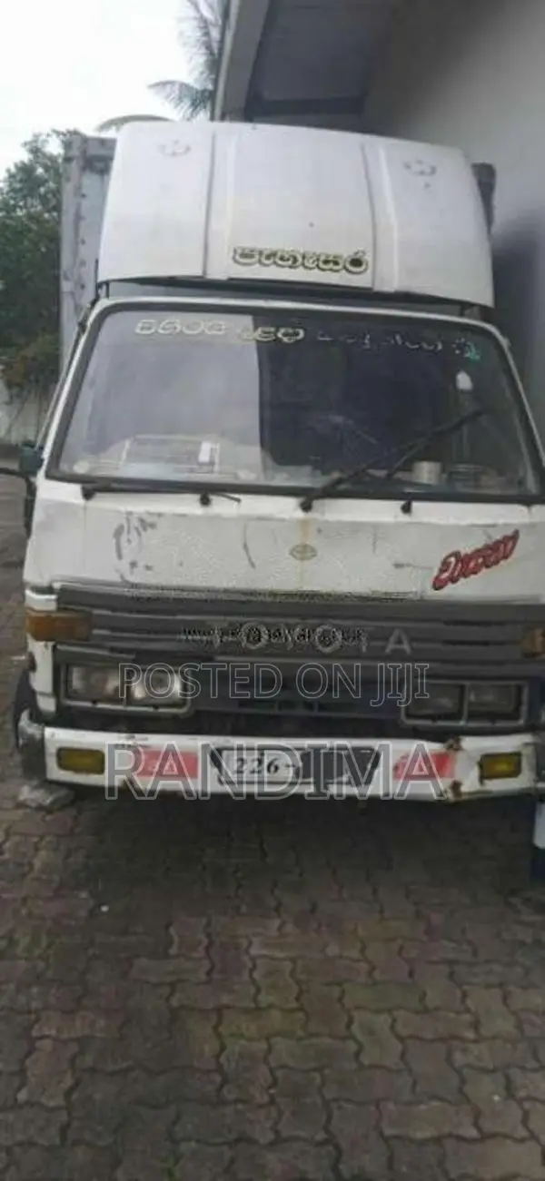 Toyota Dyna 1993 Lorry (Used)