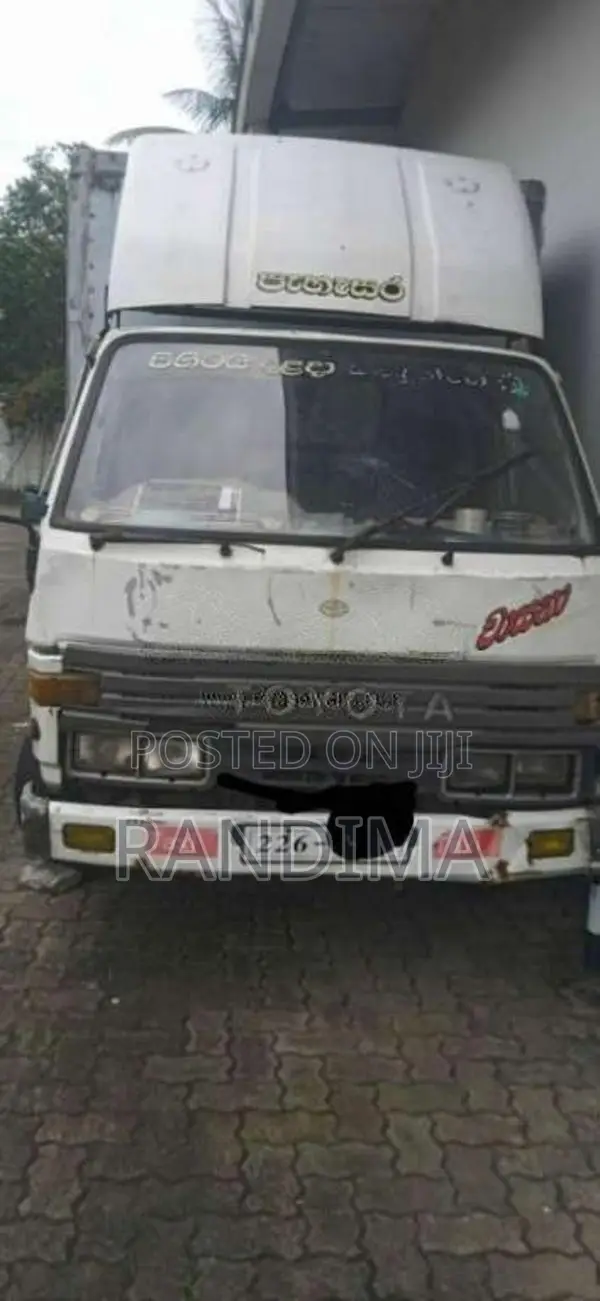 Toyota Dyna 1993 Lorry (Used)