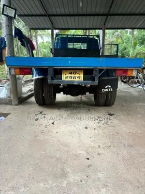 Isuzu ELF 1980 Lorry (Used)