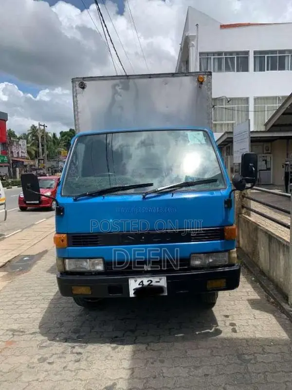 Isuzu ELF 1984 Lorry (Used)