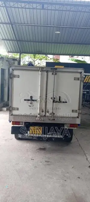 Nissan Freezer 2014 Lorry (Used)