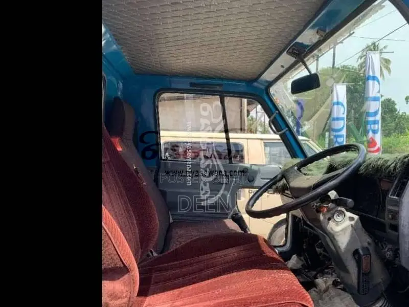 Isuzu ELF 1984 Lorry (Used)