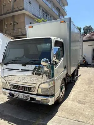 Mitsubishi Mitsubishi 2007 Lorry (Used)