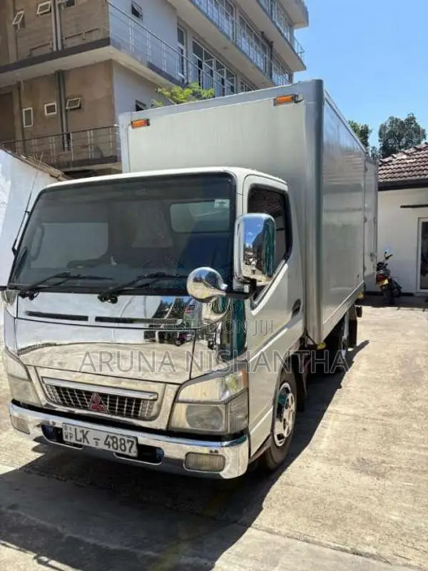 Mitsubishi Mitsubishi 2007 Lorry (Used)
