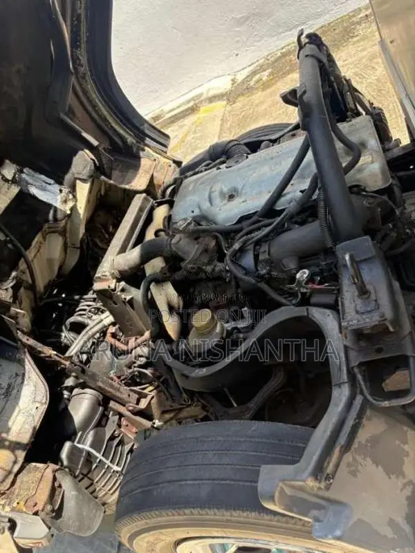 Mitsubishi Mitsubishi 2007 Lorry (Used)