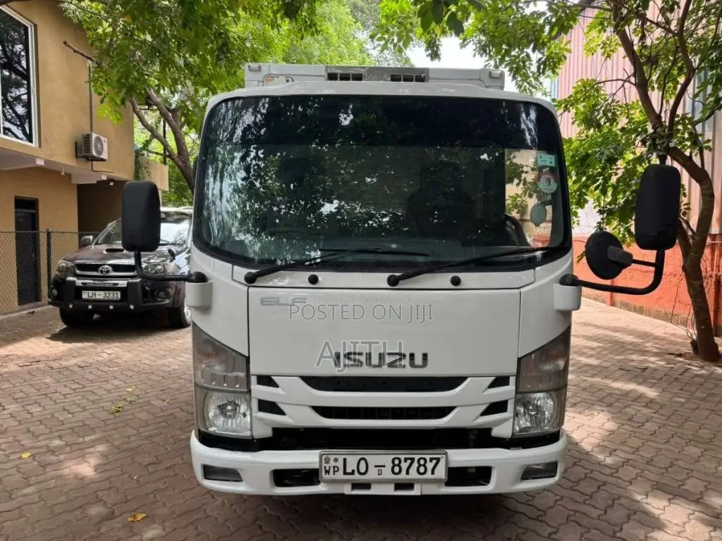 Isuzu ELF Freezer 2017 Lorry (Used)