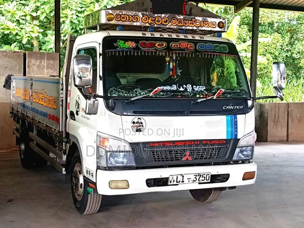 Mitsubishi Canter 2011 Lorry (Used)