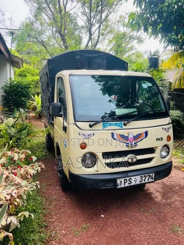 Tata Dimo Batta 2012 Lorry (Used)