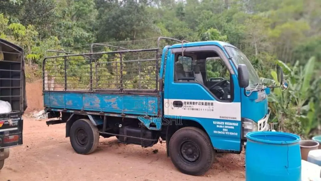 Isuzu 10.5 FT 1987 Lorry (Used)
