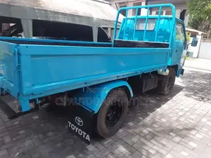 Toyota Dyna 1993 Lorry (Used)