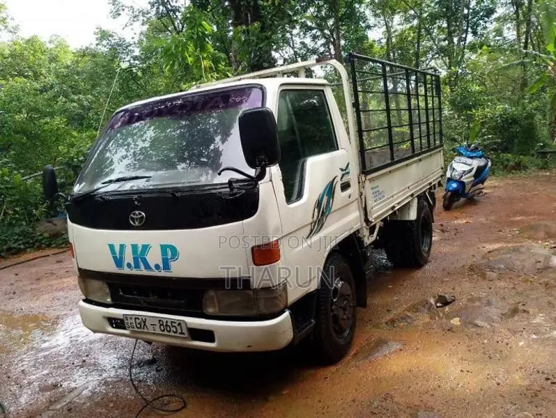 Toyota Dyna 1997 Lorry (Used)
