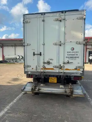 Isuzu ELF 2007 Lorry (Used)