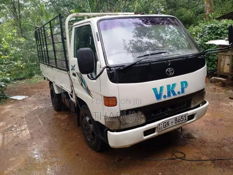 Toyota Dyna 1997 Lorry (Used)