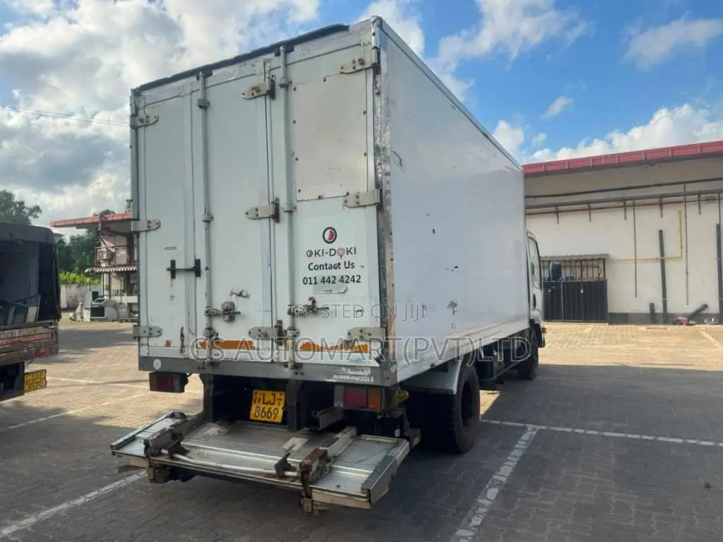 Isuzu ELF 2007 Lorry (Used)