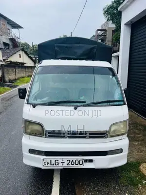 Daihatsu Hijet 2002 Lorry (Used)