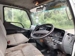 Mitsubishi Canter 1990 Lorry (Used)