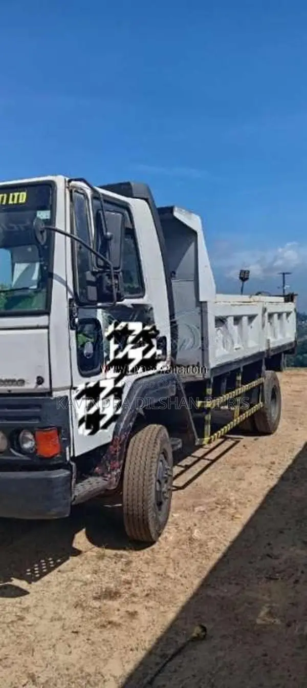 Ashok-Leyland E Commet 2007 Lorry (Used)