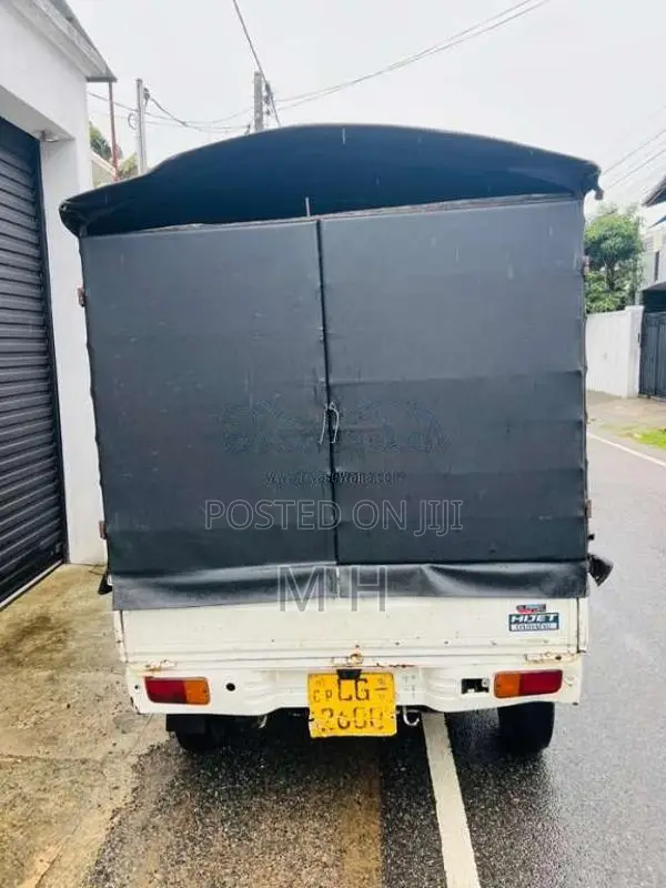 Daihatsu Hijet 2002 Lorry (Used)