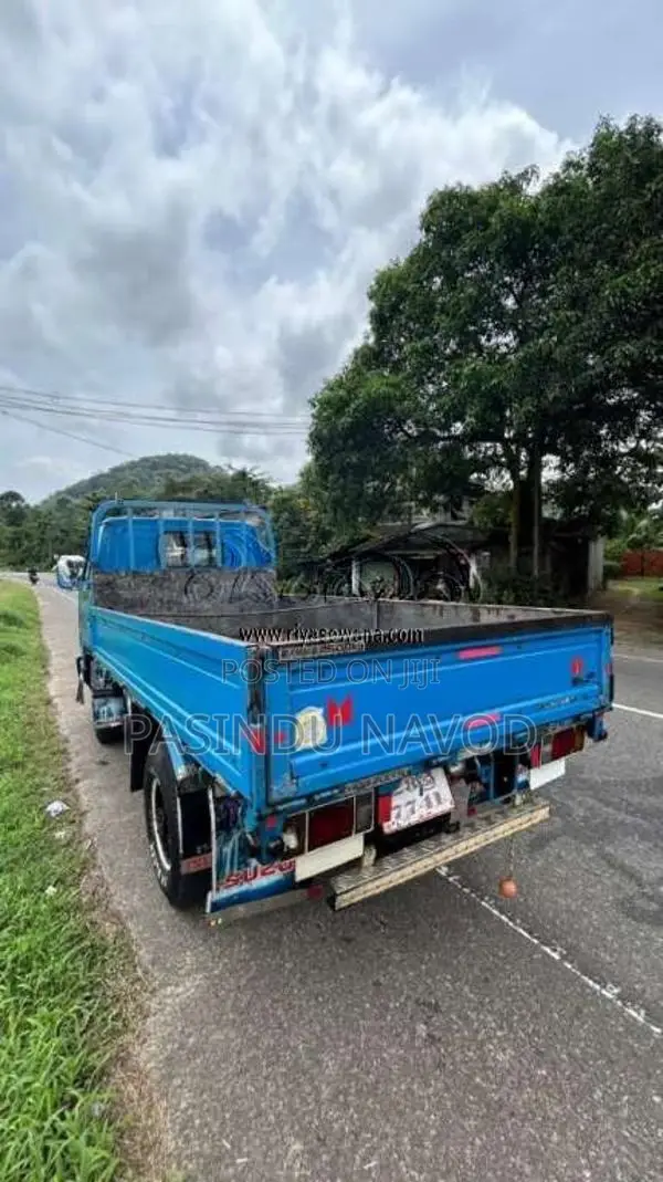 Isuzu ELF 1979 Lorry (Used)
