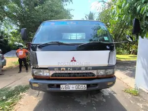 Mitsubishi Canter 1998 Lorry (Used)