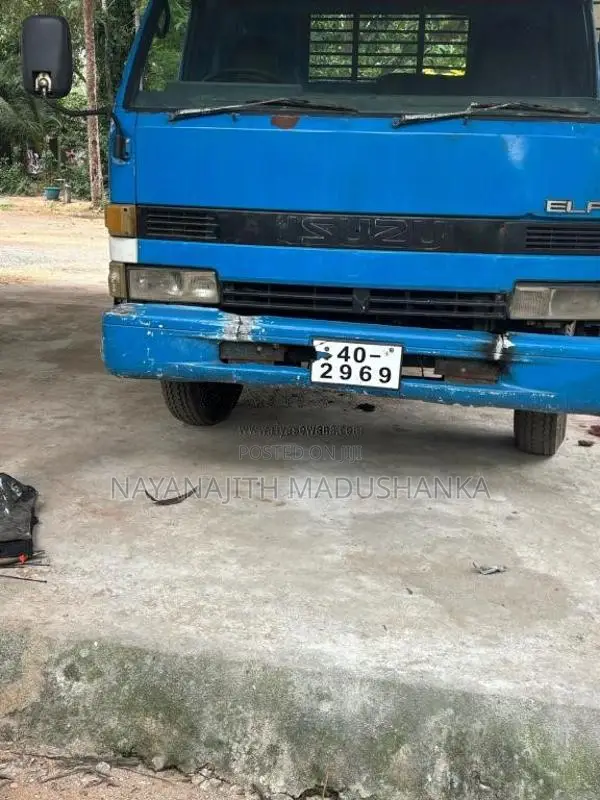Isuzu ELF 1980 Lorry (Used)