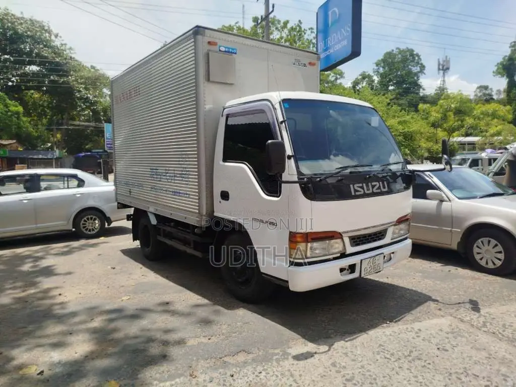 Isuzu ELF 1992 Lorry (Used)