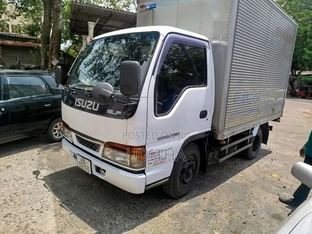 Isuzu ELF 1992 Lorry (Used)