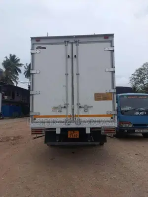 Isuzu NPR 2025 Lorry (Used)