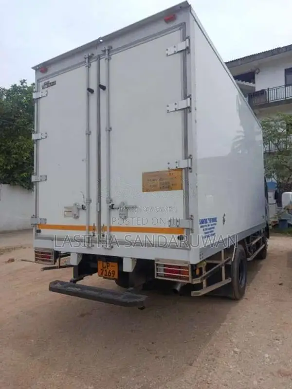 Isuzu NPR 2025 Lorry (Used)