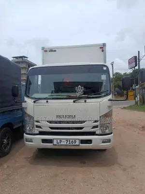 Isuzu NPR 2025 Lorry (Used)