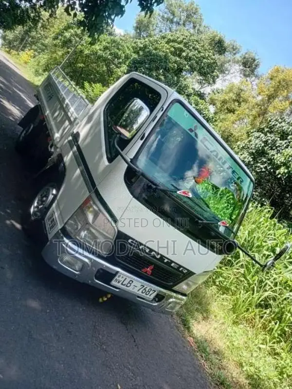 Mitsubishi Canter 2002 Lorry (Used)