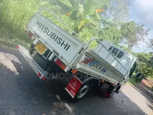 Mitsubishi Canter 2002 Lorry (Used)