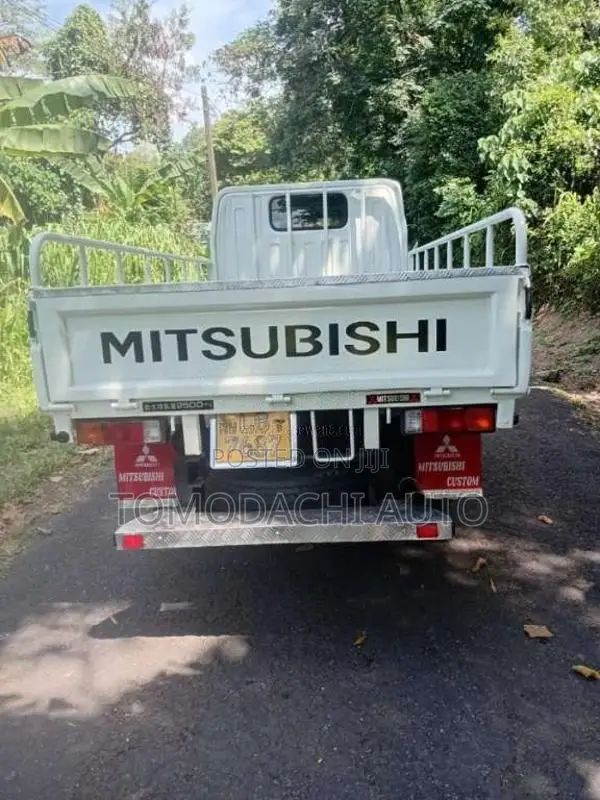 Mitsubishi Canter 2002 Lorry (Used)