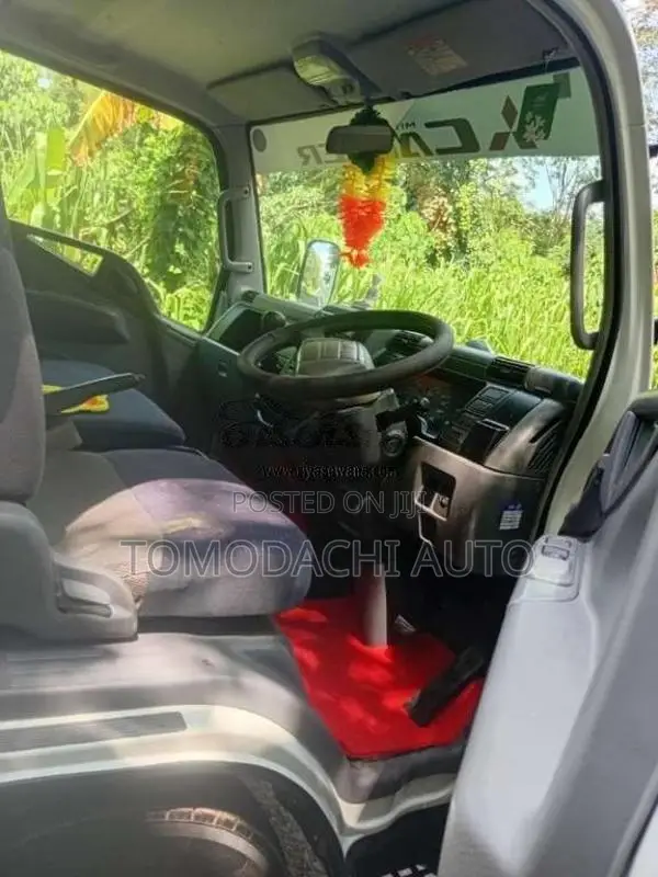 Mitsubishi Canter 2002 Lorry (Used)
