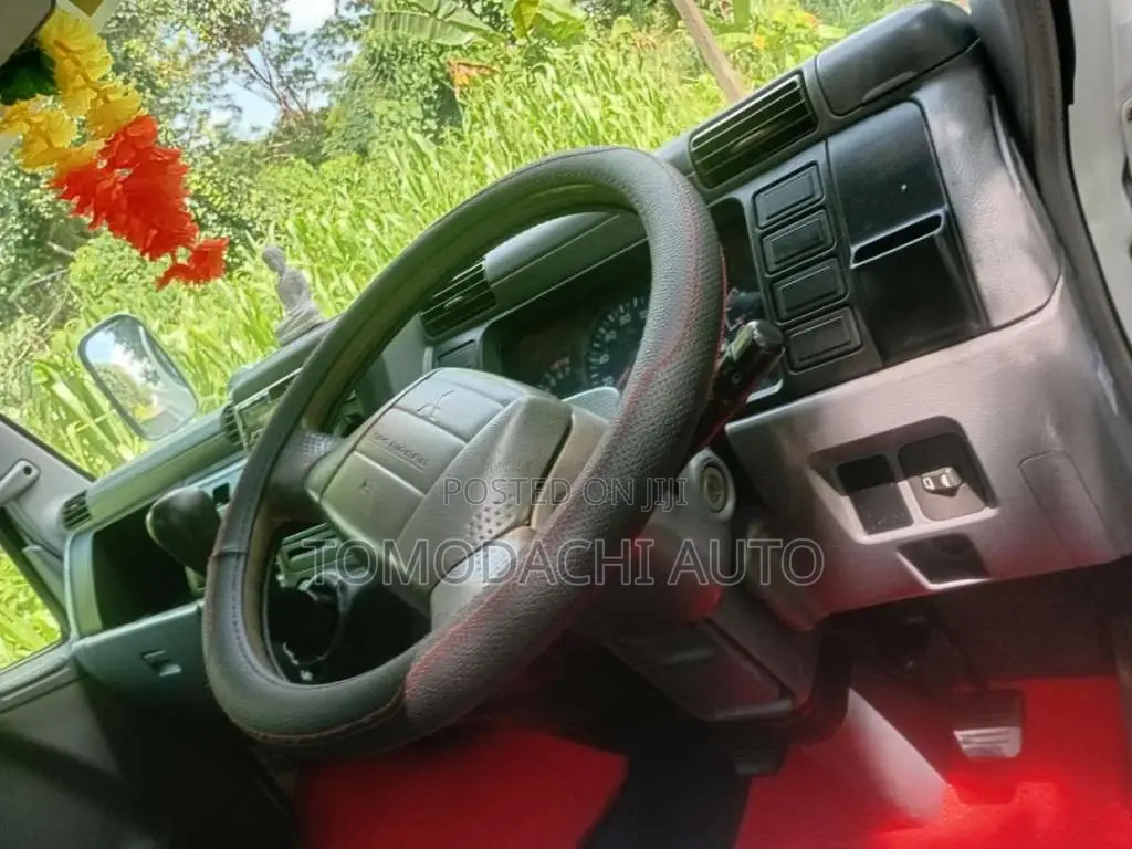 Mitsubishi Canter 2002 Lorry (Used)
