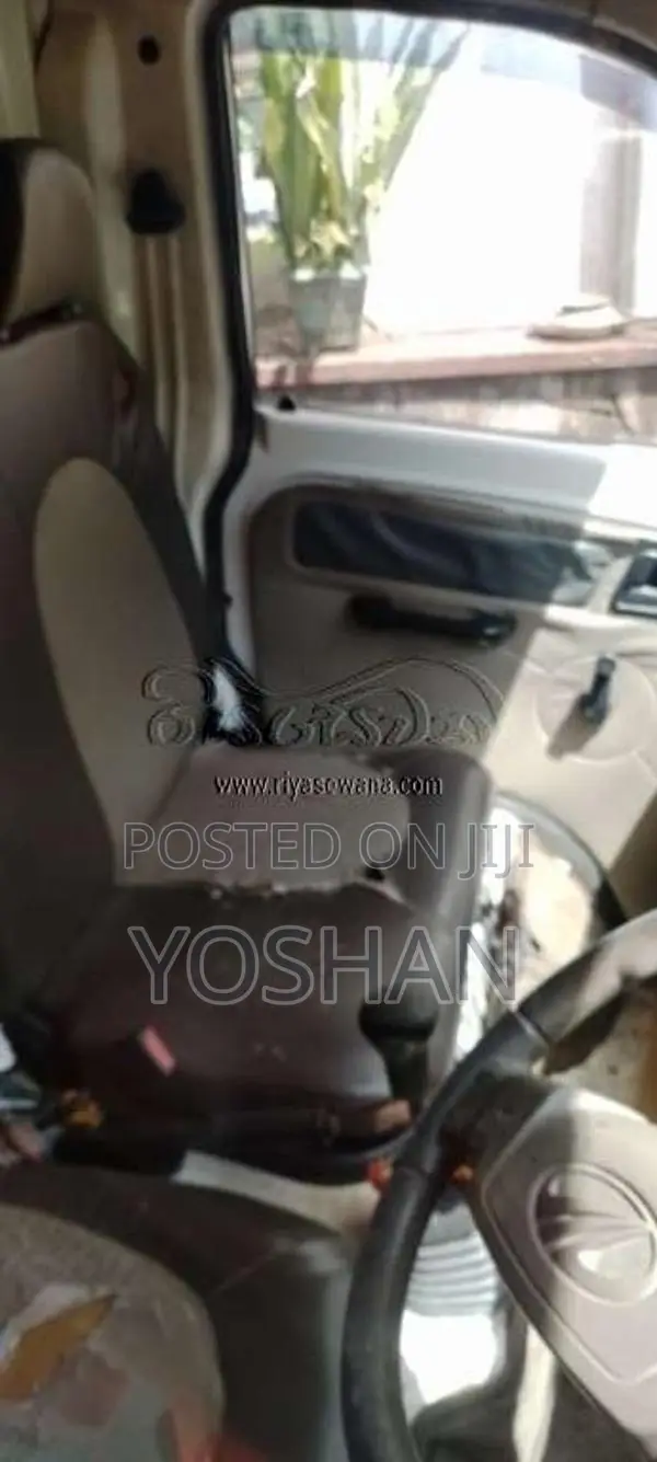 Mahindra Maxximo Plus 2013 Lorry (Used)