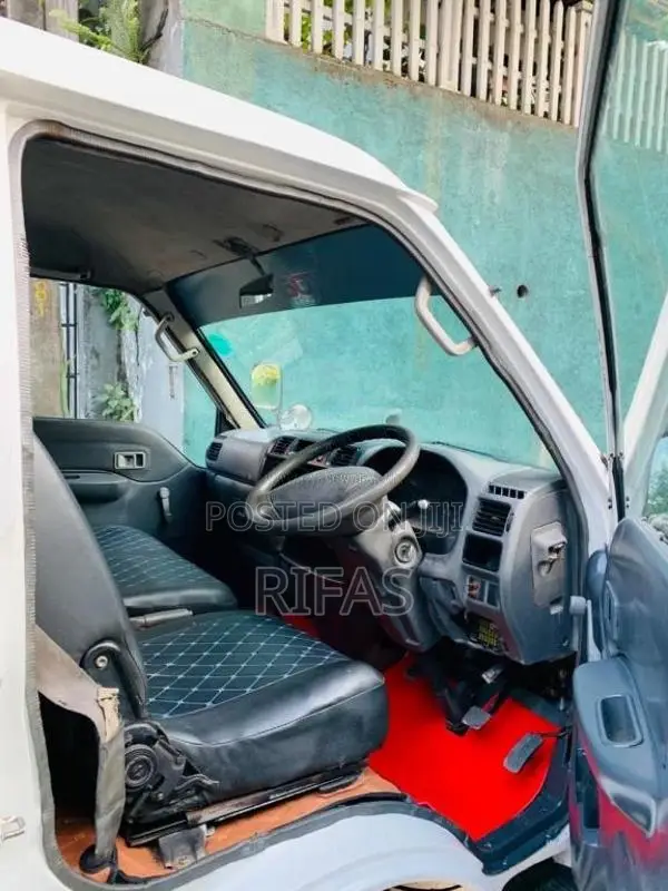 Mazda Vanette Lion Face 2004 Lorry (Used)