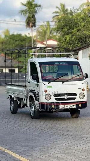 Tata Dimo Batta 2006 Lorry (Used)