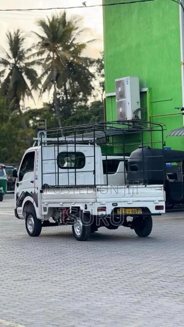 Tata Dimo Batta 2006 Lorry (Used)