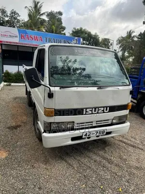 Isuzu 10.5 1980 Lorry (Used)