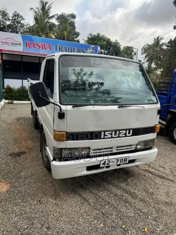 Isuzu 10.5 1980 Lorry (Used)