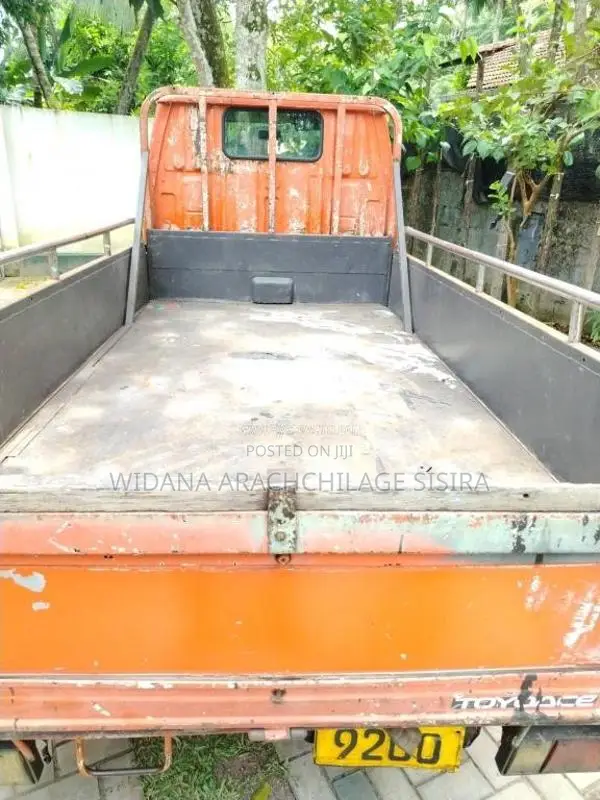 Toyota Dyna 2001 Lorry (Used)