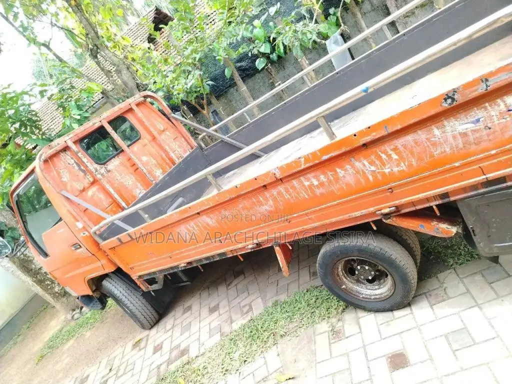 Toyota Dyna 2001 Lorry (Used)