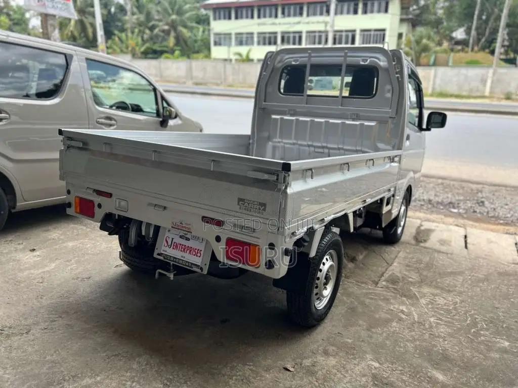 Suzuki Carry Kc 2024 Lorry Unregistered (Recondition)