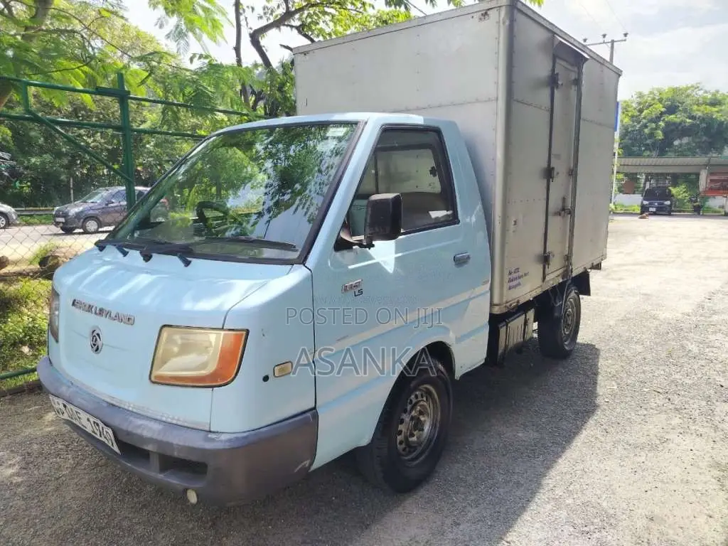 Ashok-Leyland Dost LS 2016 Lorry (Used)