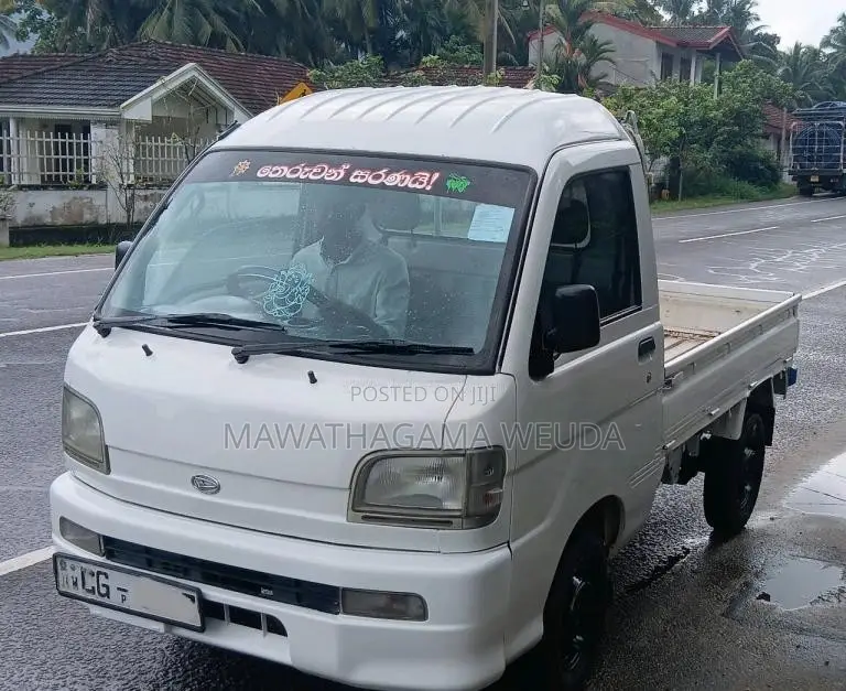 Daihatsu Hijet 2004 Lorry (Used)
