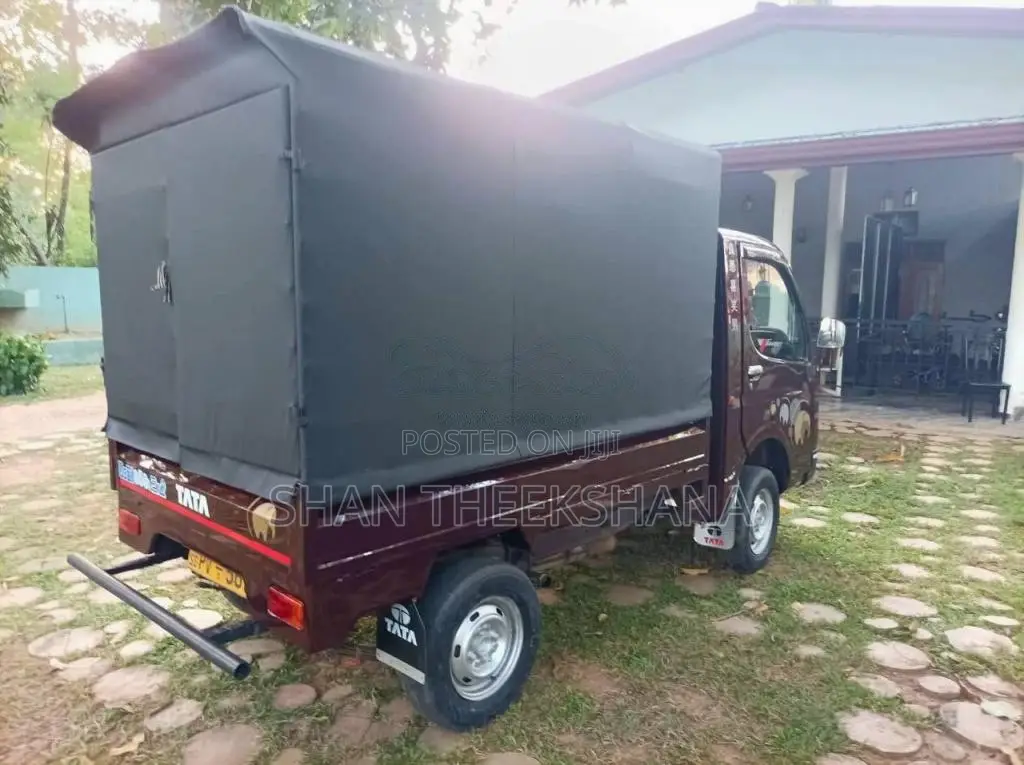 Tata Dimo Batta 2013 Lorry (Used)