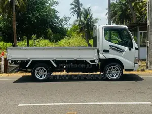 Toyota DYNA 2008 Lorry (Used)