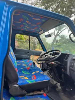 Isuzu Single Wheel 1981 Lorry (Used)